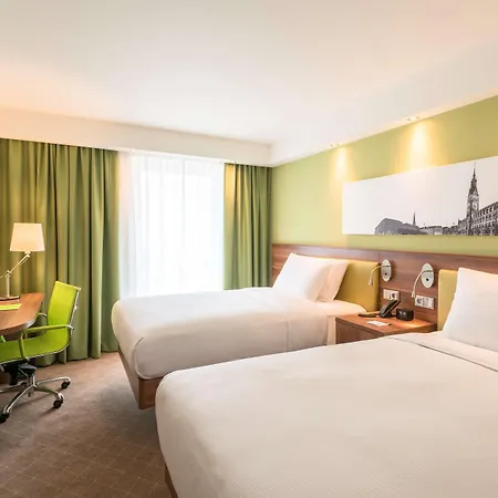 Hampton By Hilton West 3*