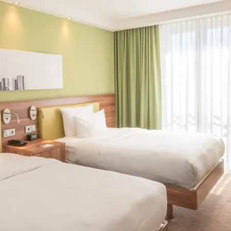 Hampton By Hilton West Hotel München