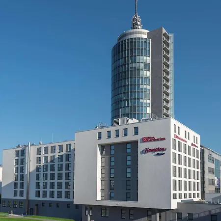 Hampton By Hilton West 3* München