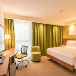 Hampton By Hilton West Ξενοδοχείο 3*