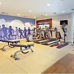 Ξενοδοχείο Hampton By Hilton West